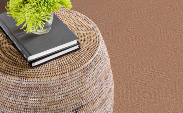 أثاث فوق السجاد